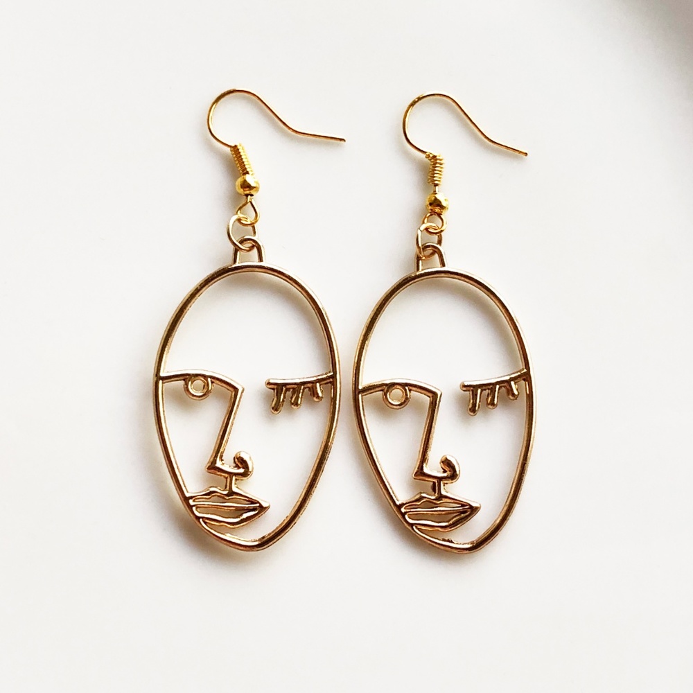 NEW Human Face Earrings (gold color) - Picture 4 of 7